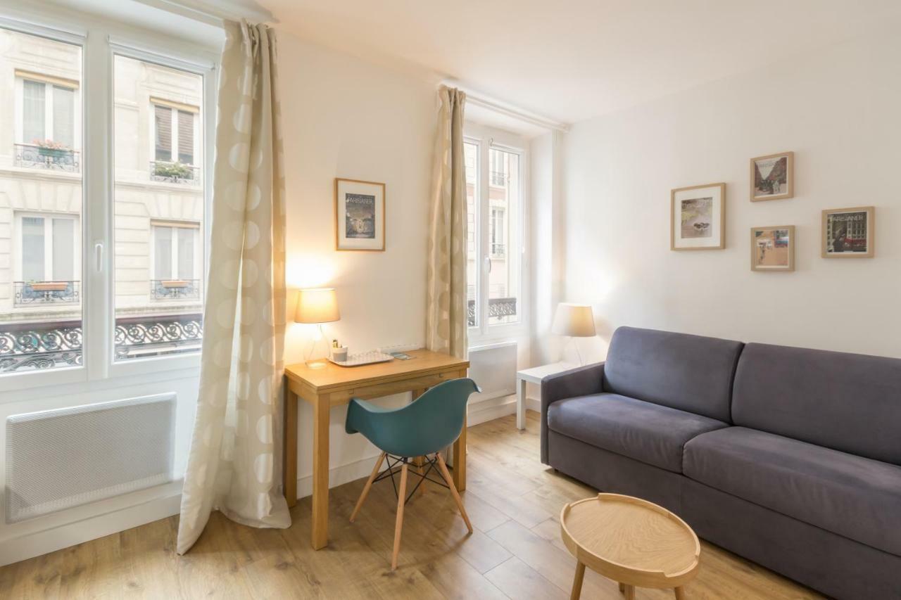 Les Toits De Paris Bed and Breakfast Buitenkant foto