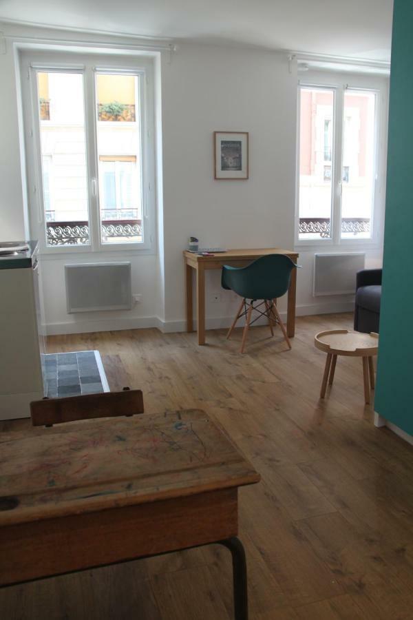 Les Toits De Paris Bed and Breakfast Buitenkant foto