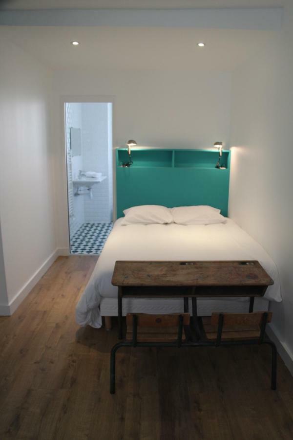 Les Toits De Paris Bed and Breakfast Buitenkant foto
