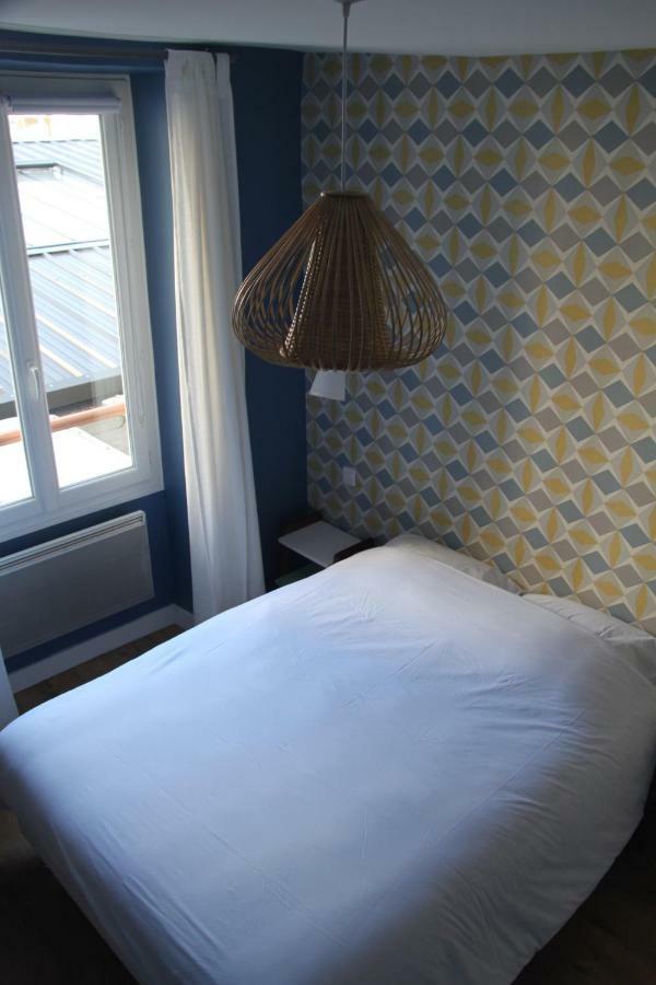 Les Toits De Paris Bed and Breakfast Buitenkant foto